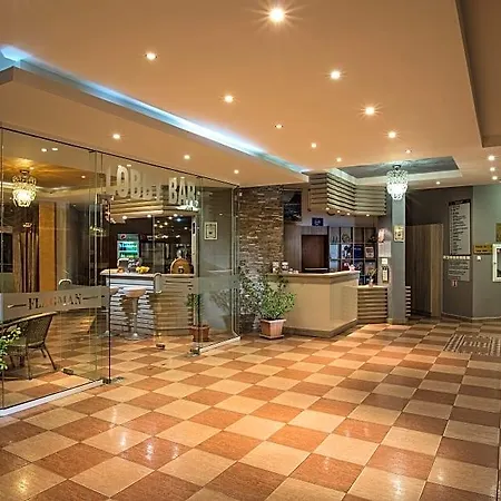 Hotel Flagman 3*